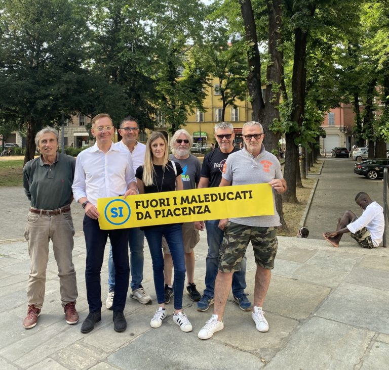 Fuori i maleducati da Piacenza